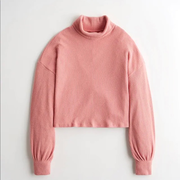NWT Hollister Crop Turtle Neck Long Sleeve - Picture 2 of 6